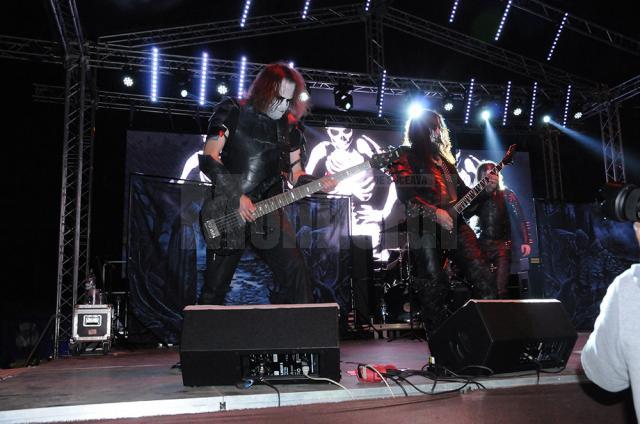 Trupa suedeză Dark Funeral în plin concert pe scena festivalului