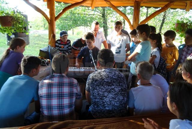 Ultima etapă a programului de tip şcoală de vară organizat de Protoieria Fălticeni s-a finalizat la Parohia Boroaia I