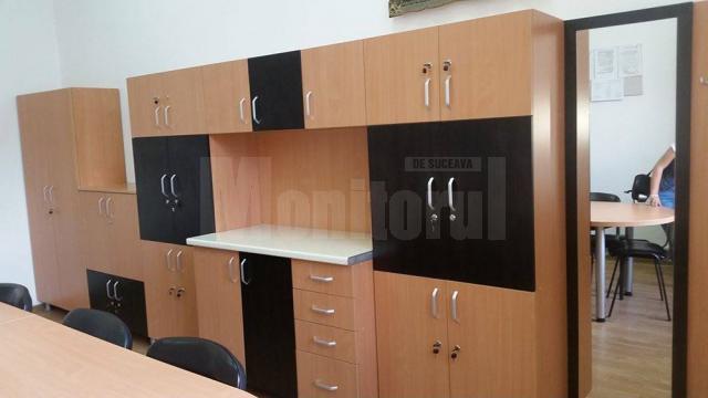 Școala Moișa - Boroaia a putut fi dotată cu mobilier nou datorită acestui proiect