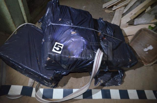 Cele 15.930 de pachete cu ţigări de provenienţă ucraineană, în valoare de peste 175.000 de lei, au fost ridicate în vederea confiscării