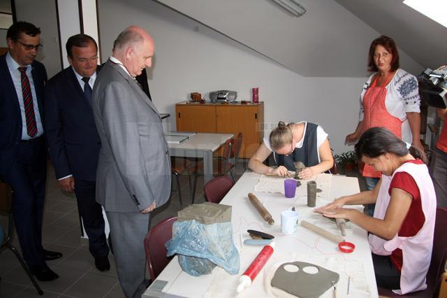 Ambasadorul Belgiei în România, prezent ieri la inaugurarea Centrului de recuperare pentru adulţi cu handicap “Blijdorp – O Nouă Viaţă”