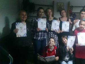 Asociaţia „Freamăt de speranţă” din Câmpulung Moldovenesc a lansat o revistă de colorat în scop umanitar