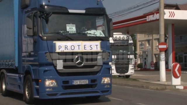 Transportatorii vor bloca joi centrul Sucevei, continuând protestului împotriva creșterii tarifului RCA