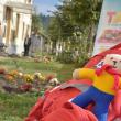 Ghiozdane noi și jucării pentru sute de elevi din comuna Stulpicani