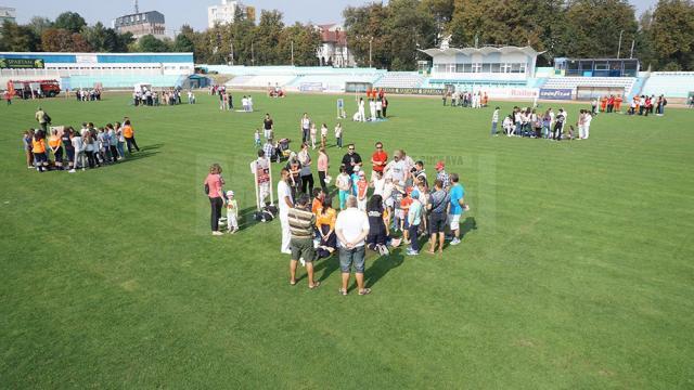Mii de oameni au participat la cursurile de prim-ajutor de pe stadionul Areni şi din centrul Sucevei