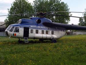 Echipajele de la sol beneficiază de sprijinul unui elicopter din cadrul Inspectoratului General de Aviaţie