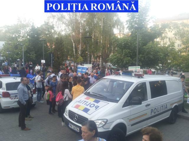 „Poliţişti juniori” la „Noaptea cercetătorilor”