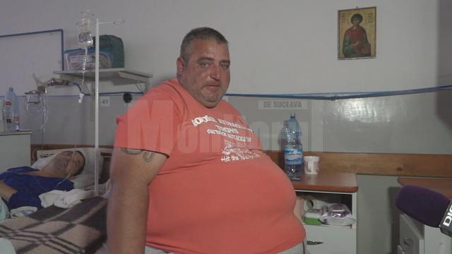 Obez, cu probleme varicoase şi cu hernie ombilicală, Oliver Postolachi nu avea cum să ajungă în apartamentul său