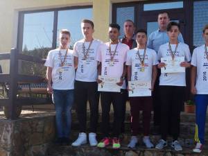 Echipa dorneană de juniori a câştigat medalia de aur la naționalele de cros