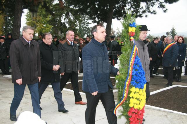 Ziua Armatei, marcată la Suceava printr-o ceremonie militară şi religioasă la Monumentul Soldatului Necunoscut