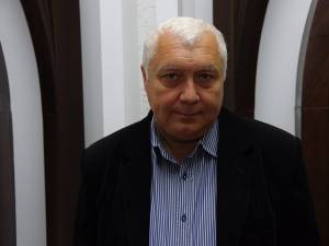 Alexandru Paziuc şi-a înregistrat, ieri, candidatura ca independent la Camera Deputaţilor, la alegerile parlamentare din 11 decembrie a.c.