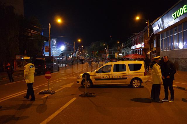 Poliția Rutieră a blocat accesul pe mai multe străzi din apropierea stadionului pentru a permite accesul fanilor