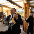 „Nunta de aur” a 13 cupluri, sărbătorită prin dans şi voie bună la Coliba Haiducilor