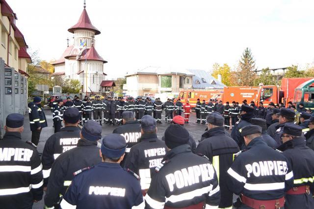 147 de pompieri militari au fost mobilizaţi în desfăşurarea exerciţiului "Seism 2016"