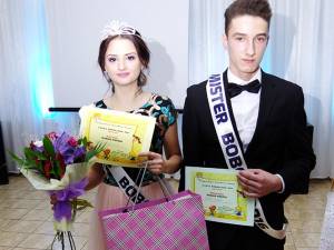 Alexandra Humă și Andrei Busuioc au fost aleși cei mai frumoși boboci