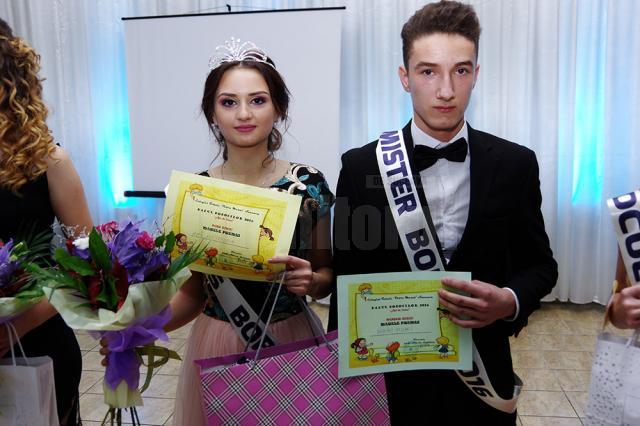 Alexandra Humă şi Andrei Busuioc au fost aleşi cei mai frumoşi boboci ai Colegiului „Petru Muşat”