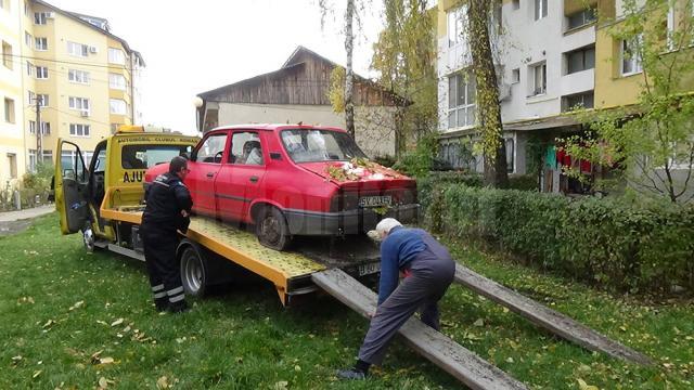 120 de maşini abandonate pe străzile Sucevei