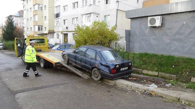 120 de maşini abandonate pe străzile Sucevei