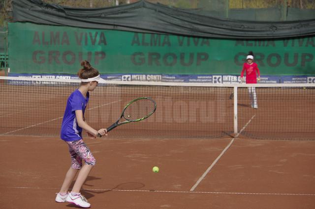 Turneul judeţean de tenis "Cuza Open", în finala Galei Tineretului din România