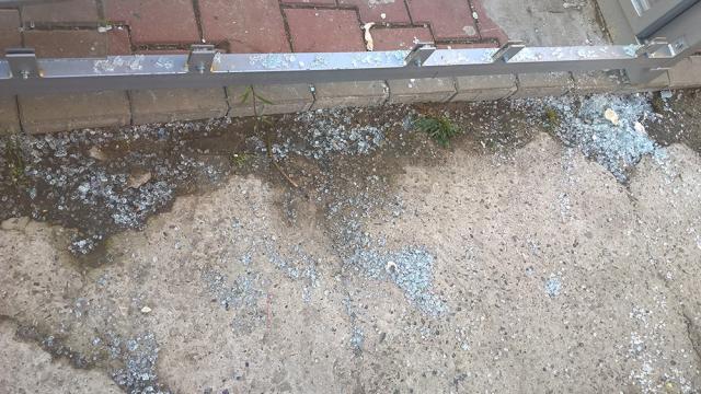 Noile stații de așteptare pentru transportul public, vandalizate