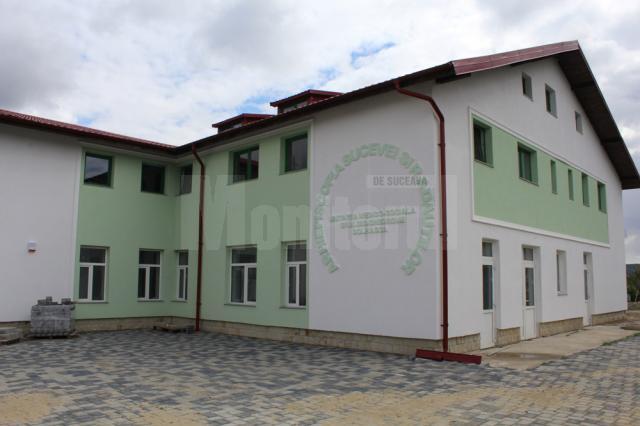 Lucrările de extindere şi modernizare a fostului spital din Dolhasca, pentru transformarea clădirii în unitate medico-socială, au fost finalizate