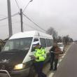 În timpul acţiunii, poliţiştii au verificat toate microbuzele de transport călători