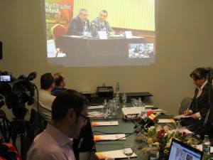 Conferinţa de presă organizată în paralel la Suceava și la București