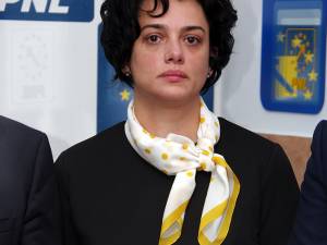 Primarul comunei Iacobeni, Angelica Fădor, candidează de pe locul doi pe lista PNL Suceava pentru Camera Deputaţilor