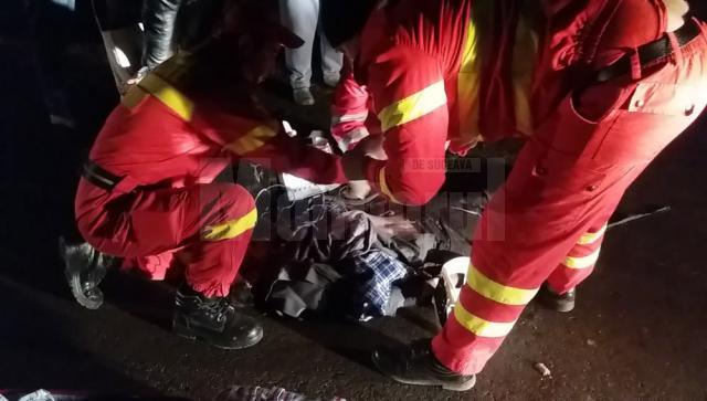 Bărbatul a fost preluat de un echipaj SMURD, murind chiar în ambulanţă, în drum spre Spitalul Municipal Fălticeni