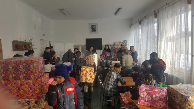 Femeile din PSD Suceava au oferit cadouri copiilor din centrul de plasament din Solca