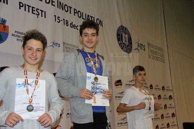 Sucevenii au încheiat anul cu mai multe recorduri şi medalii la naţionalele de poliatlon
