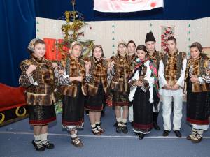 “La Hanul lui Moș Crăciun“, eveniment caritabil la Campulung Moldovenesc