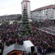 Puzderie de lume în centrul Sucevei, la Festivalului internaţional de datini şi obiceiuri de Anul Nou