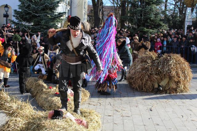 Malanca de la Crasna, un impresionant spectacol al tradiţiilor păstrate de fraţii noştri din Ucraina