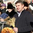 Primarului Cătălin Coman i s-a oferit un buchet de spice de grâu pentru ca anul 2017 să fie bogat