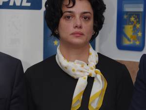 Primarul ales al comunei Iacobeni, Angelica Fădor, a optat pentru mandatul de deputat câștigat la alegerile parlamentare din data de 11 decembrie 2016