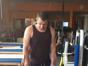 Mădălin Gabriel Ehupov, în vârstă de 24 de ani, are afectată coloana vertebrală