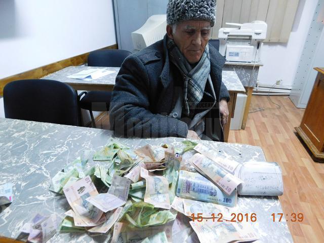 Fals sinistrat, prins la cerşit pe străzile Sucevei, cu buzunarele doldora de bani