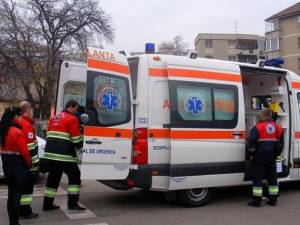 În urma arsurilor suferite femeia a fost transferată la un spital universitar din Iași