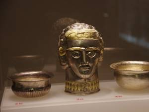 Expoziţia „Aurul şi argintul antic al României” poate fi vizitată până pe 16 februarie