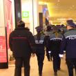 Peste 60 de polițiști au mers la mall, pentru a preveni furturile