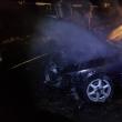 Un autoturism a fost distrus, după ce a fost cuprins de flăcări