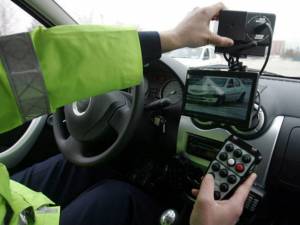 Din cele 36 de permise auto reţinute de poliţişti, 10 au fost suspendate pentru depăşirea regimului de viteză