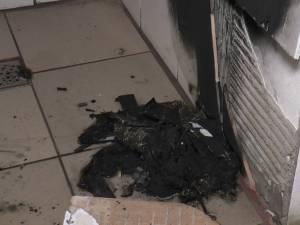 Incendiul a pornit de la un uscător de mâini, aflat în interiorul unui grup sanitar din şcoală