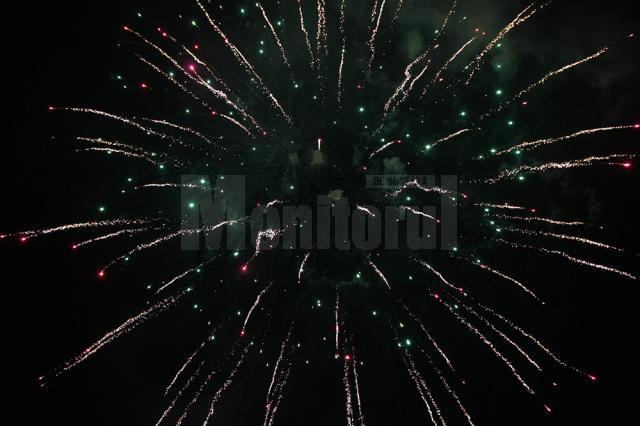 Concerte, concursuri, foc de artificii şi număr mare de turişti în weekend, la Vatra Dornei
