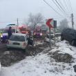 Două maşini, implicate într-un accident spectaculos la Boroaia