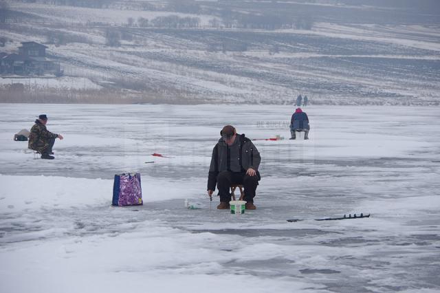 Pescarii sportivi şi-a testat abilităţile şi şi-au încercat norocul la Cupa Prieteni Pescari de la Lipoveni