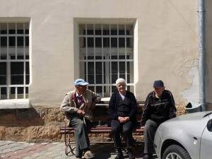 Avocatul Poporului anchetează problemele de la Căminul de bătrâni din Solca