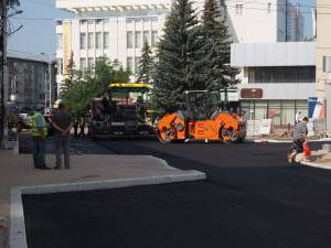 Municipalitatea suceveană are un plan ambiţios de reparaţii stradale şi turnare de covoare asfaltice, pentru 2017