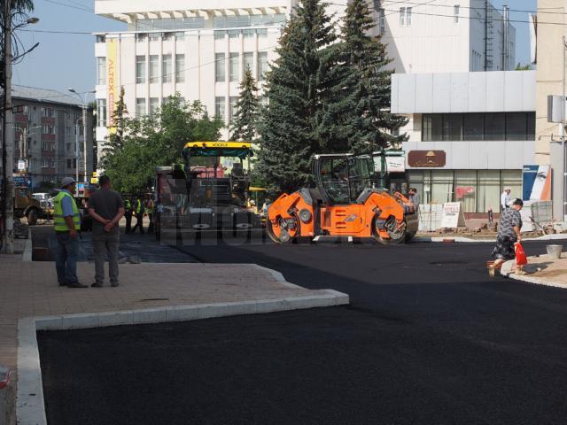 Municipalitatea suceveană are un plan ambiţios de reparaţii stradale şi turnare de covoare asfaltice, pentru 2017